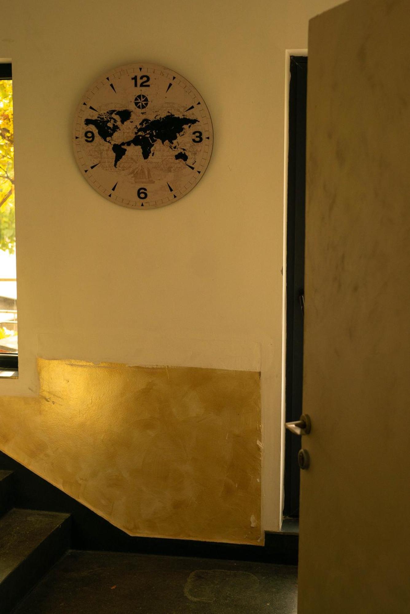 2-Bedroom Flat - Sunny Balcony Plovdiv Exterior foto