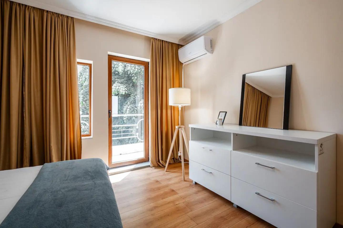 2-Bedroom Flat - Sunny Balcony Plovdiv Exterior foto